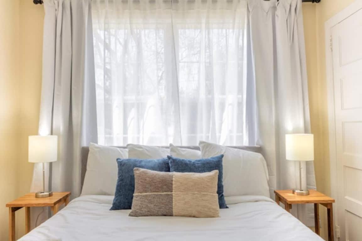 The Delightful Doubles- Unit A- Centrally Located Columbus Bagian luar foto