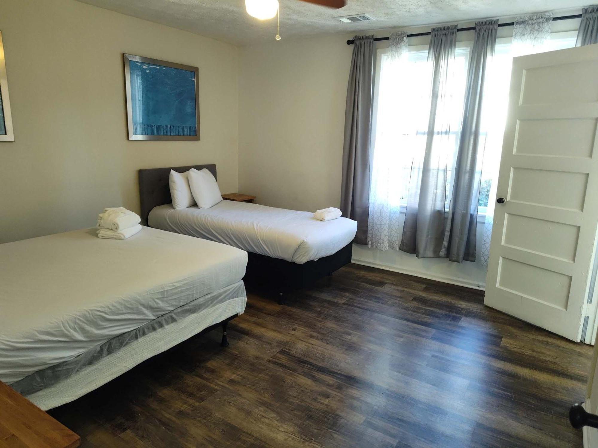 The Delightful Doubles- Unit A- Centrally Located Columbus Bagian luar foto