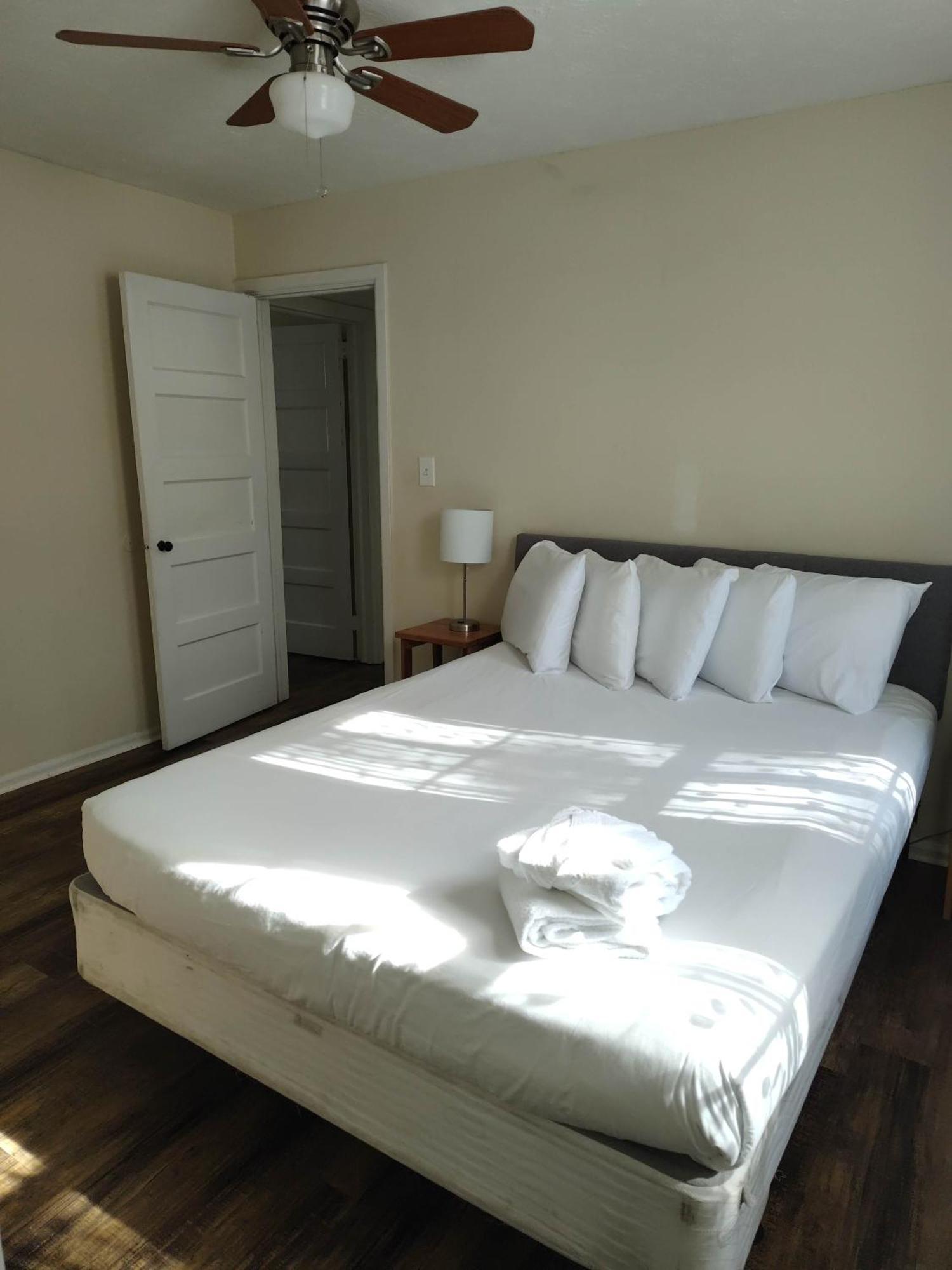 The Delightful Doubles- Unit A- Centrally Located Columbus Bagian luar foto